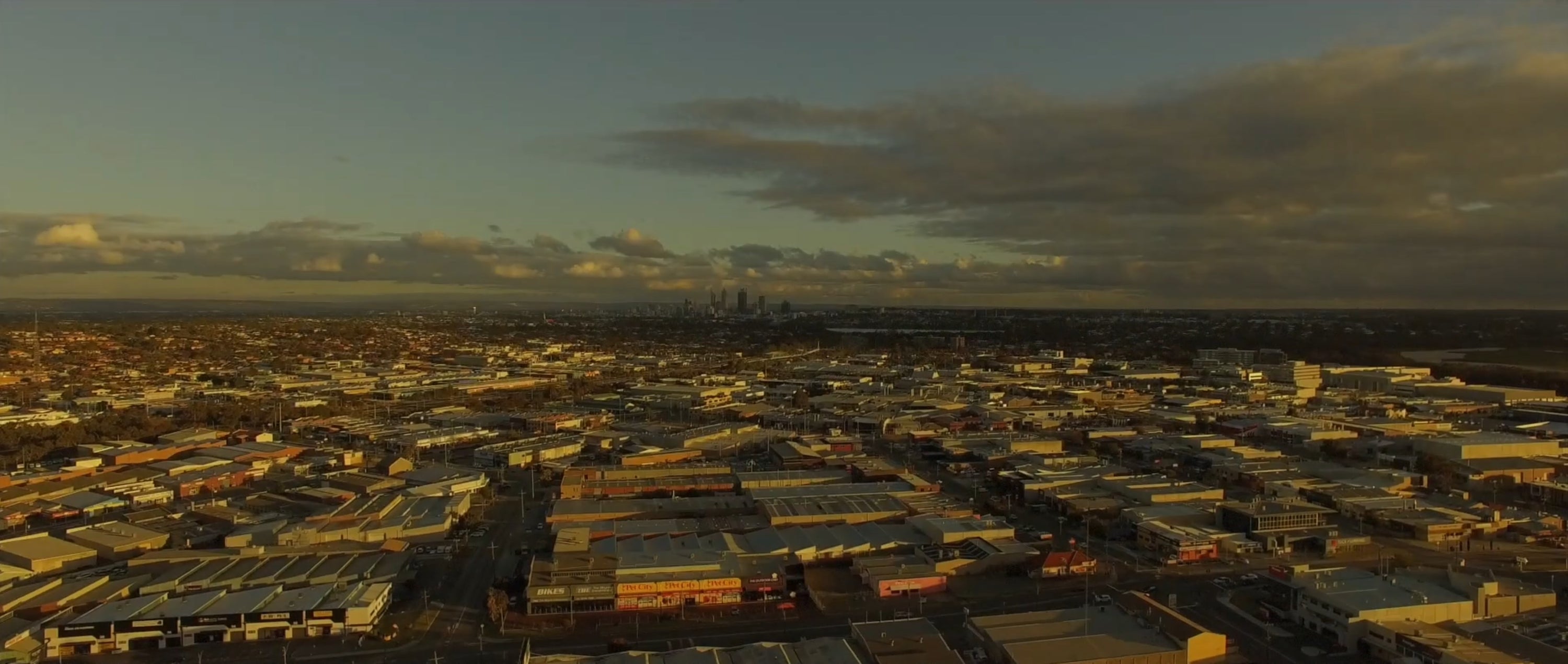 Australia's Biggest Portable VAST Satellite TV Dealer & CelFi GO