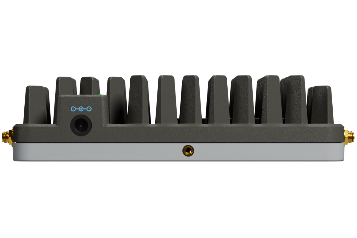 Cel-Fi Roam R41 Mobile Cellular Coverage Solution